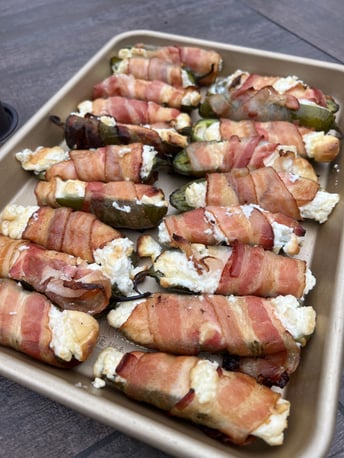 finished jalapeno poppers