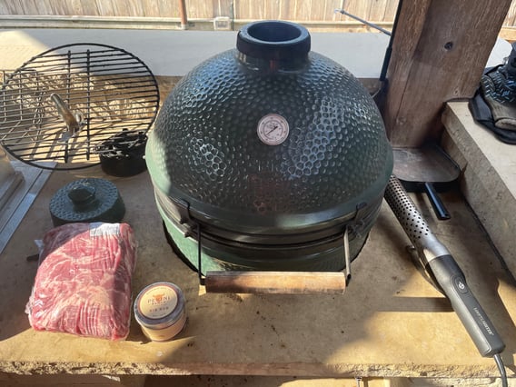 pulled pork and the green egg